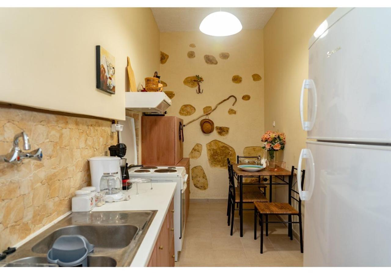 La Casa De Alexandros Apartment Chania  ภายนอก รูปภาพ